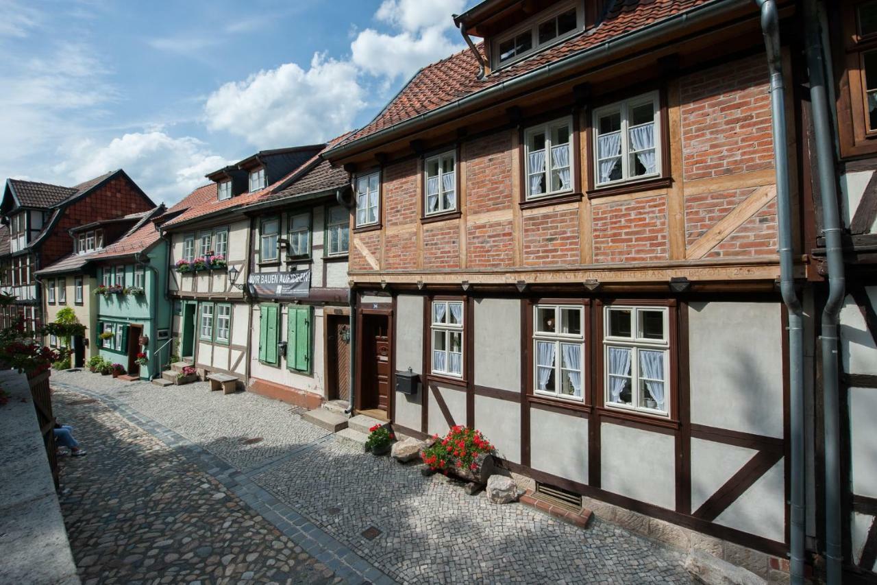 Ferienhaus Schlossgarten เควดลินบวร์ก ภายนอก รูปภาพ